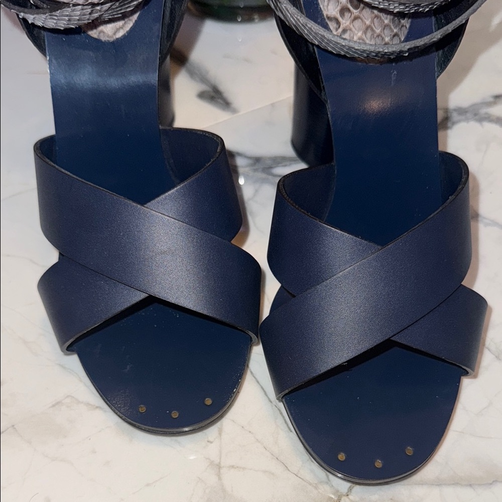 Gucci Stacked Python Leather Candy Heel... - Picture 15 of 16